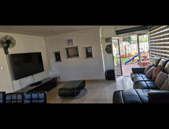 3 BEDROOM HOUSE FOR SALE IN WESPARK
